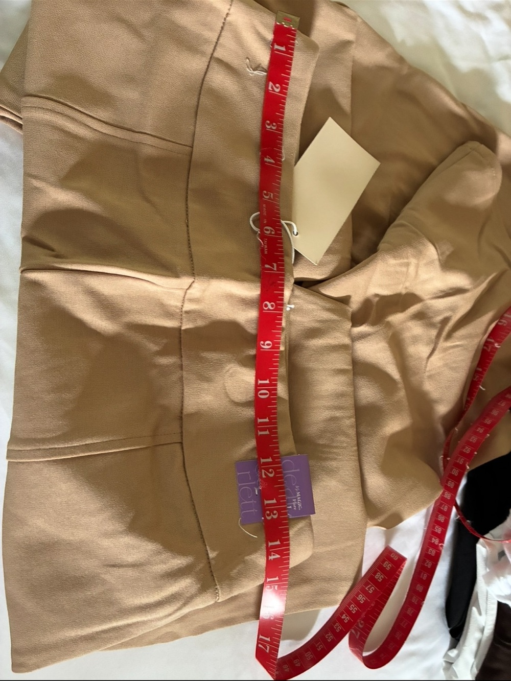Women's High-Rise Wide Leg Pants in Khaki. see photos - Picture 4 of 6